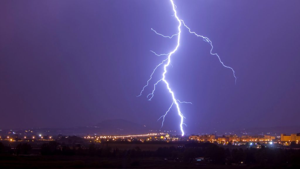 何秒で何キロ離れてる?かんたんな計算方法